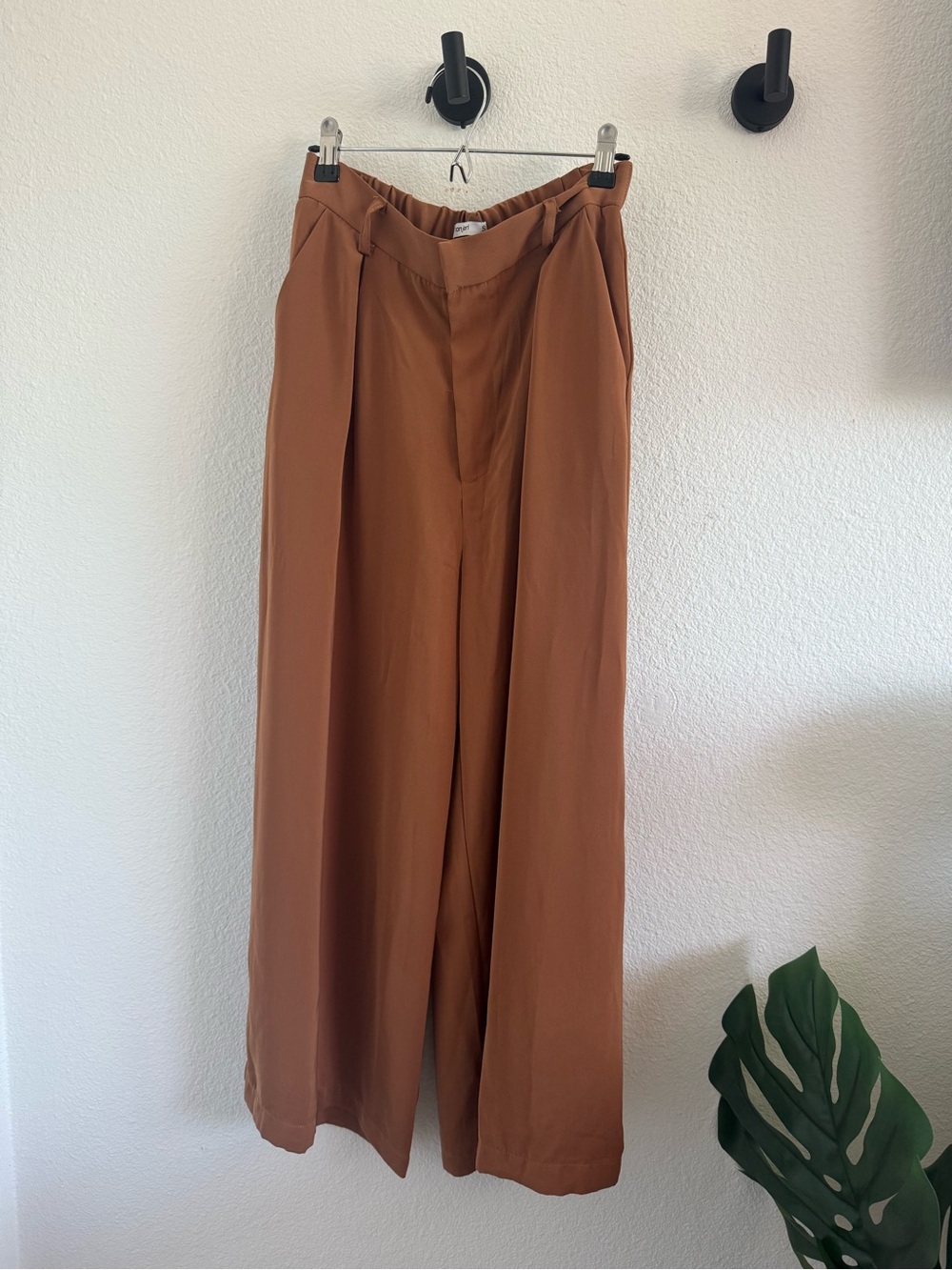 Wide-Leg Pants Size 2